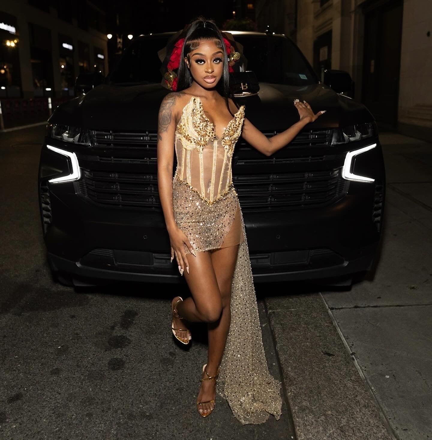 Kira (read description to change color and to find accurate skin tone)